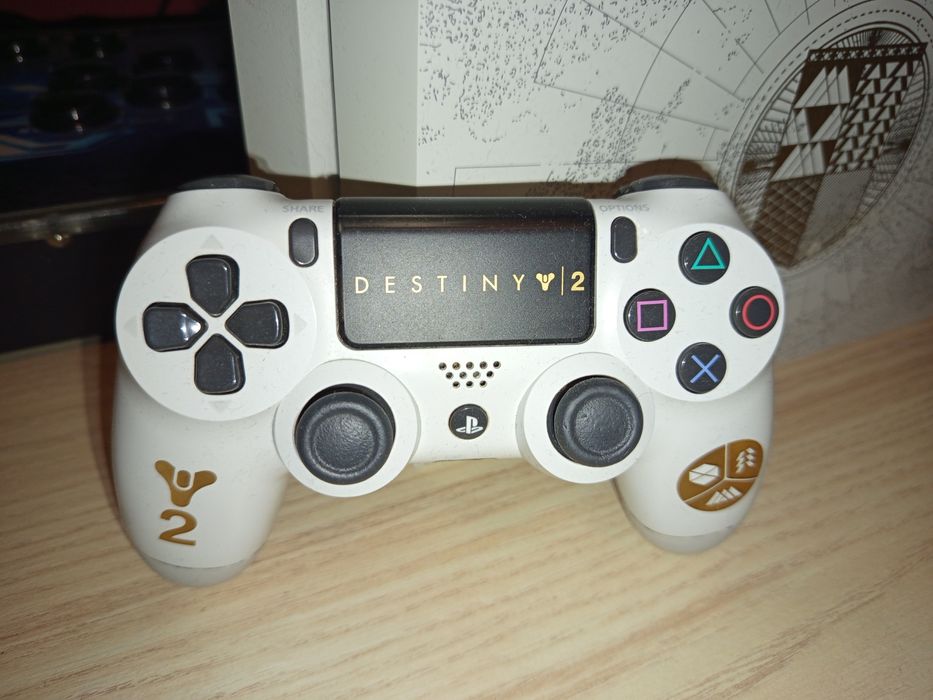 Ps4 Destiny + comando oficial