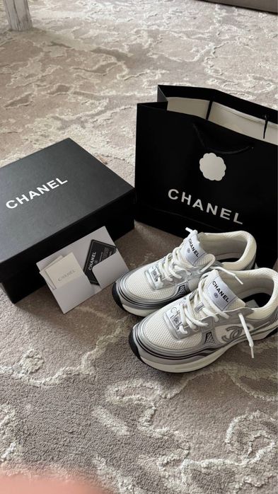 кроссовки chanel - купити жіноче взуття - Ціна на OLX.ua