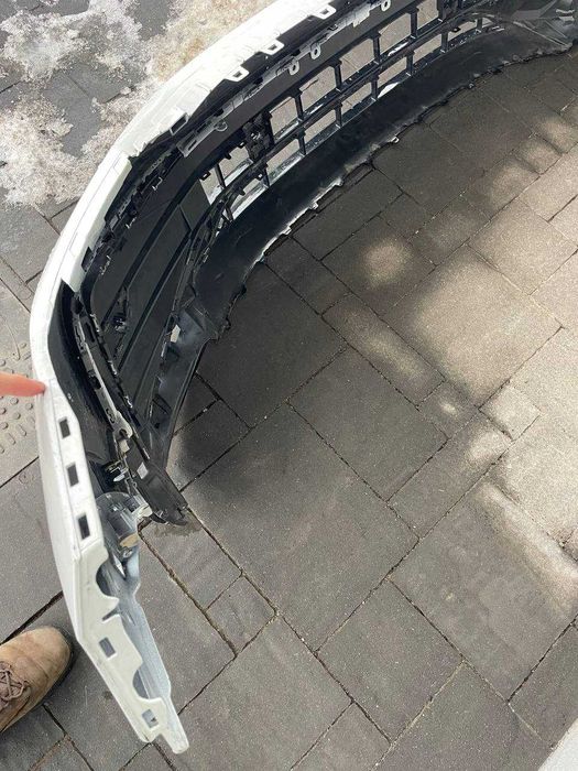 Передній бампер R-line Фольксваген Тігуан 2  FL \Volkswagen Tiguan 2