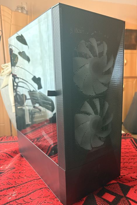 Komputer gamingowy (I5 14th gen, RX 9060 XT 16 GB, 32 gb ram)