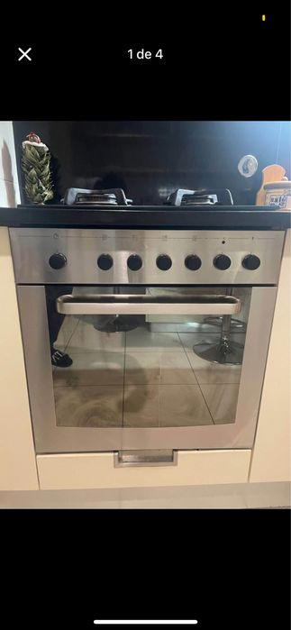 Forno e placa em bom estado