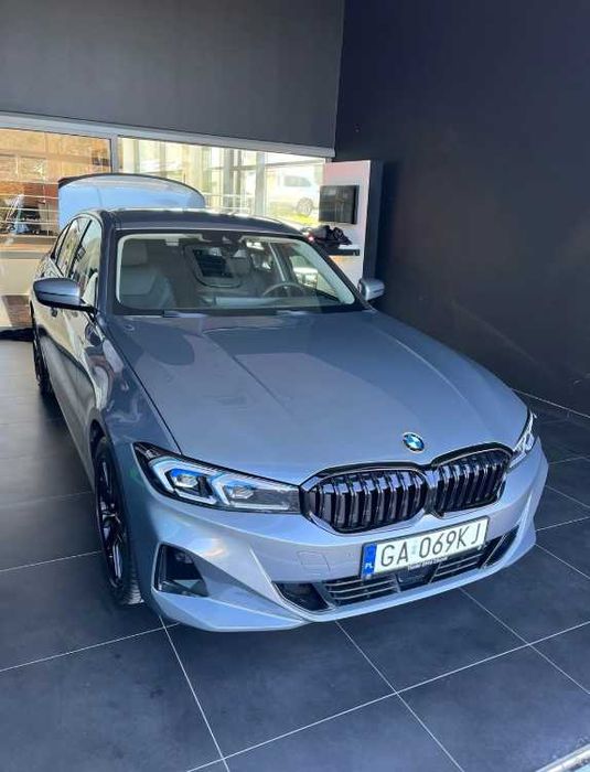 BMW 3 серии 330i xDrive