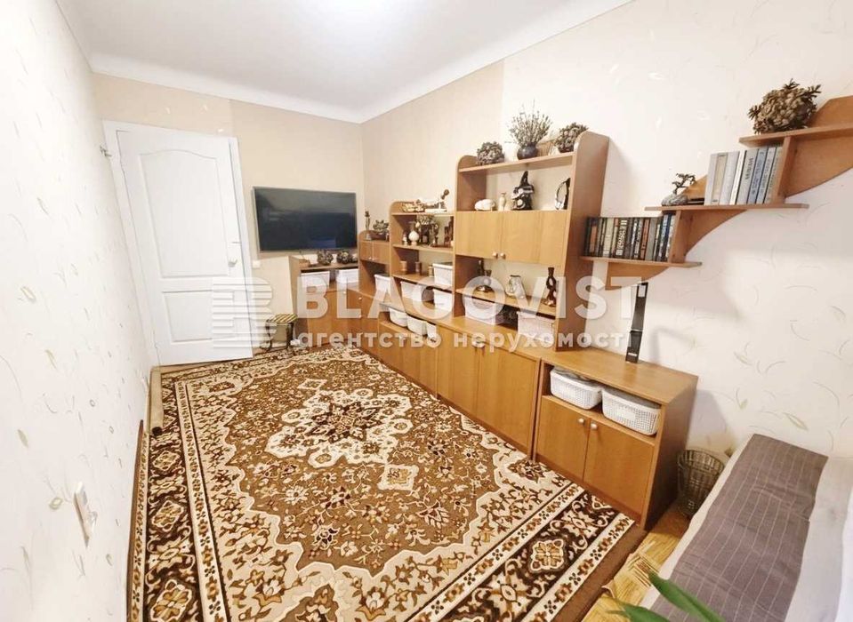 Продам 3-кімнатну квартиру Київ Бойчука 23 Кіквідзе