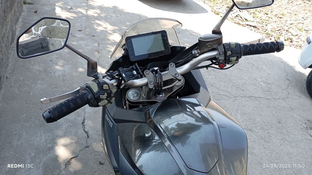 Moto Zontes  310T.
