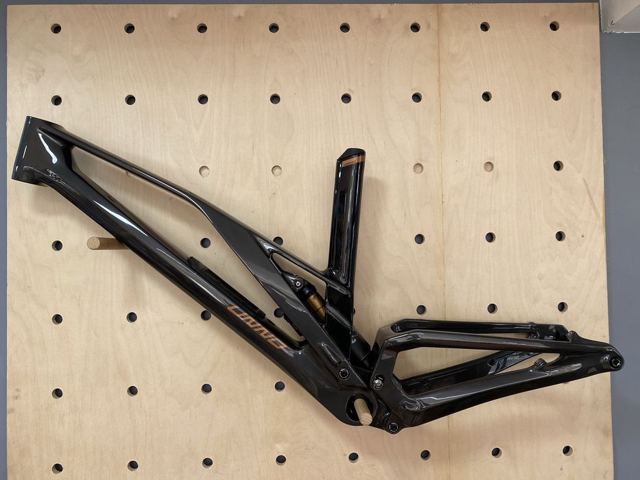 Quadro Unno Burn Factory T-S2 (175-184 cm)