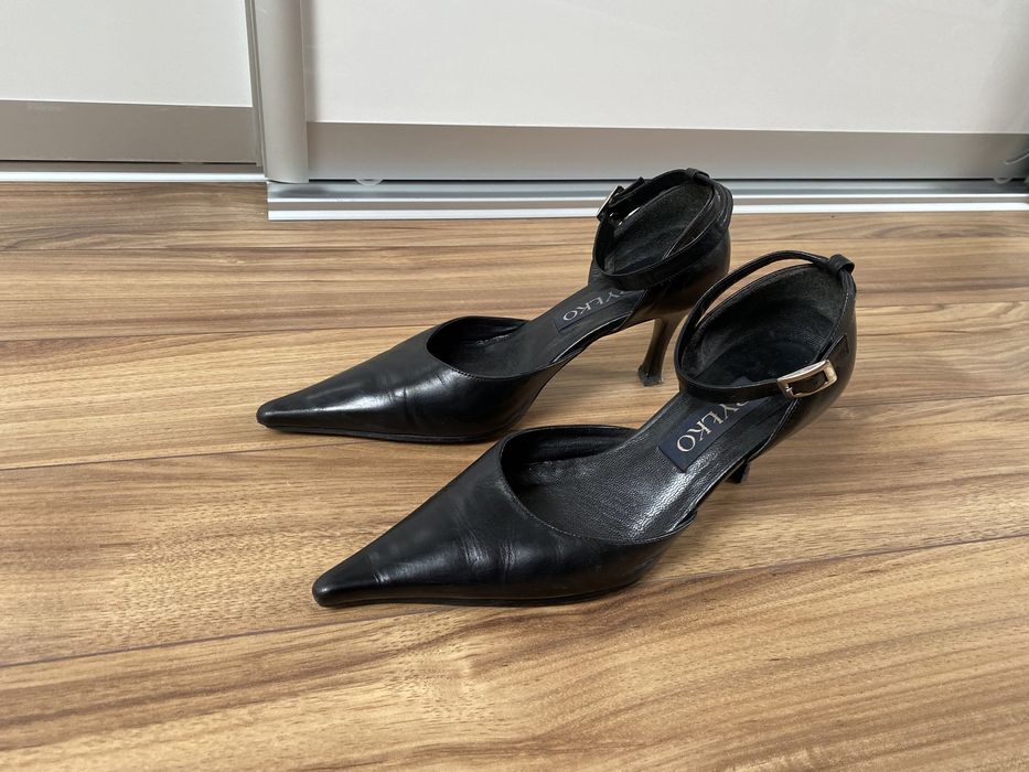 Buty Ryłko szpilka na obcasie 38