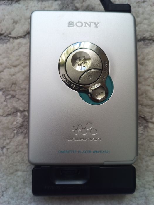 Касетний плеєр sony walkman wm-ex621