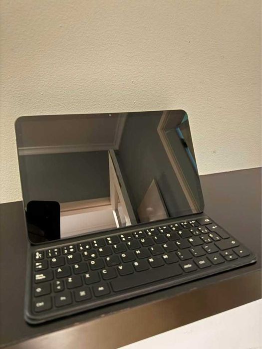 Tablet Xiaomi Pad 6 - 8GB RAM, 256GB Armazenamento com capa/teclado