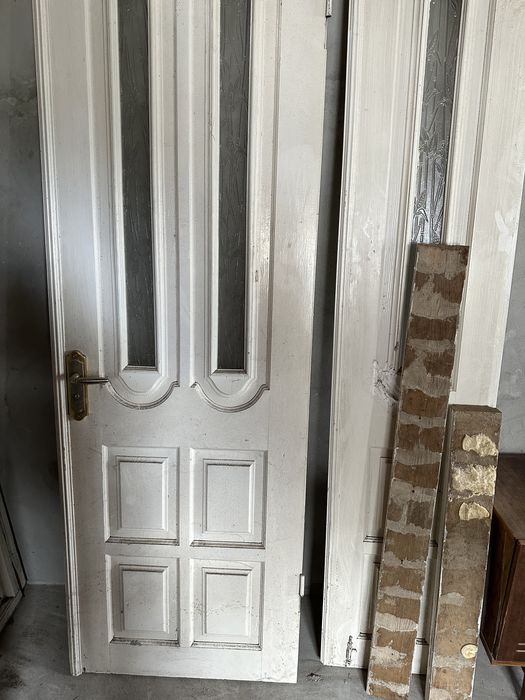 Двері дубові зі склом