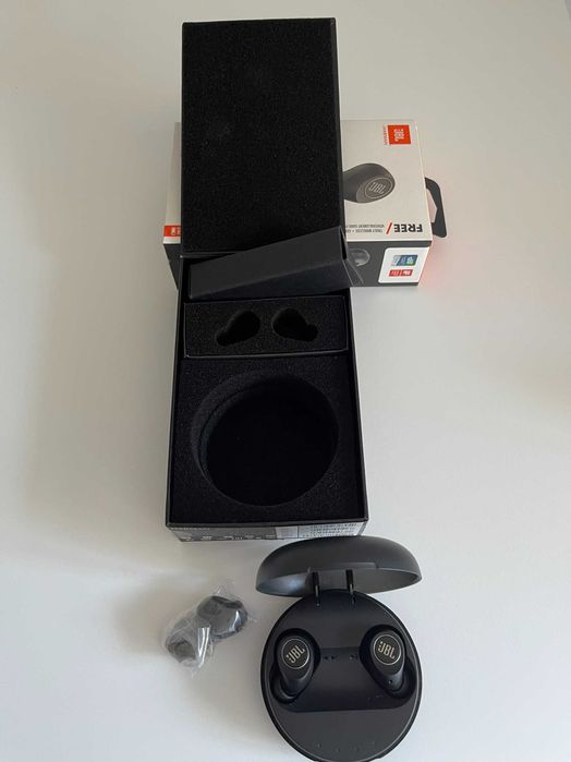 JBL Free X Truly Wireless - Como Novos (Caixa Original + Extras Selados)