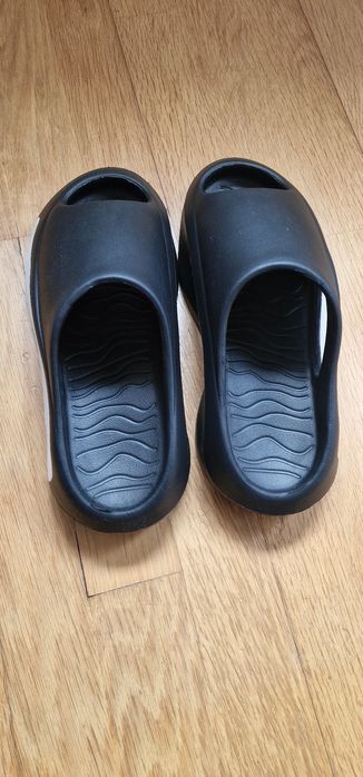 Chinelos Unisex Novos muito confortáveis