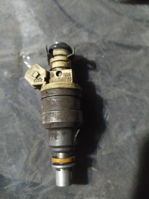Продам форсунки бензин
