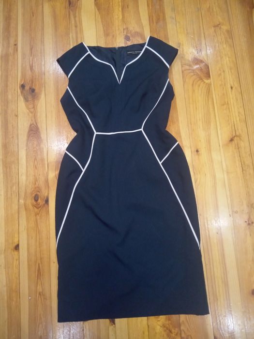 Женское платье размер м