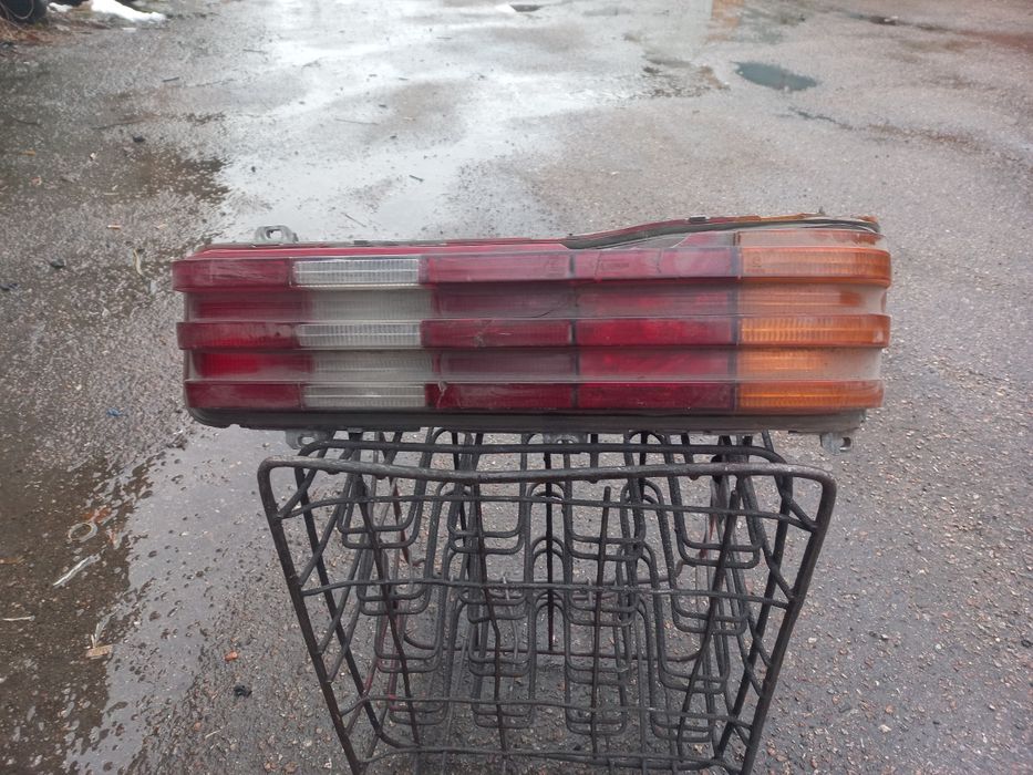 Продам задні фонарі Мерседес 123