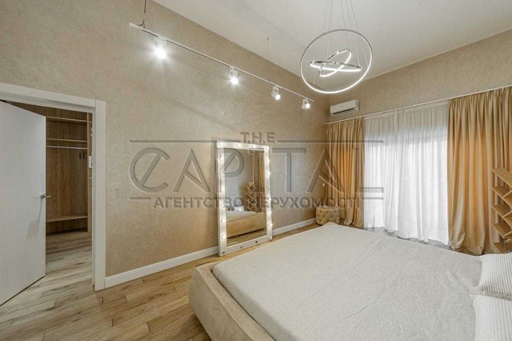 Здається в оренду шикарний автрономний будинок в Козині з басейном