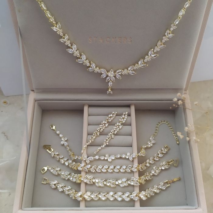 Złoty naszyjnik kolczyki bransoletka ślubna