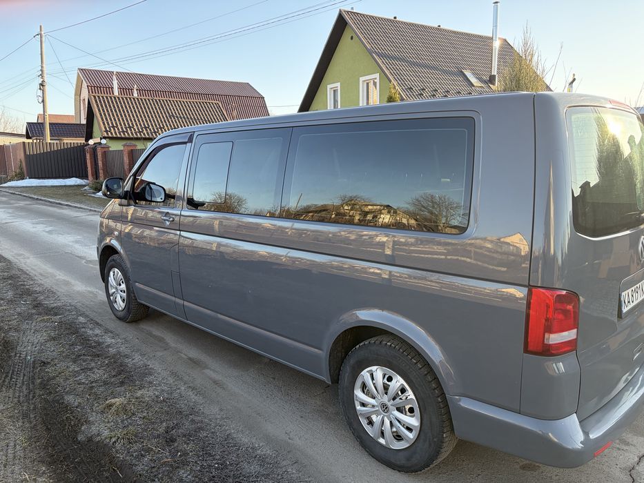 Авто Volkswagen Caravelle 2011 рік 2.0 Газ/Бенз