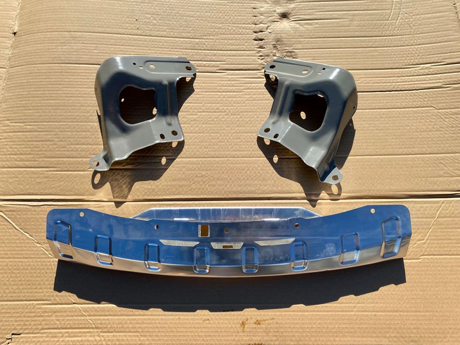 Усилитель сабля основной абсорбер бампера Tesla model Y 3