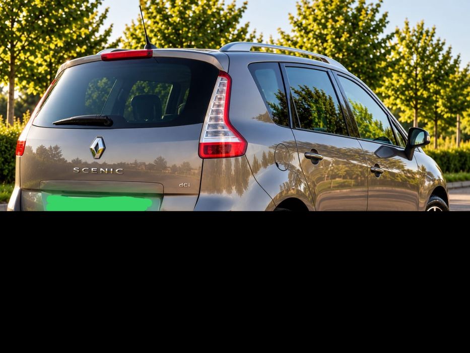 Renault Grand Scenic 2015 • 1.5 dCi • EDC • Bose • Lane Assist