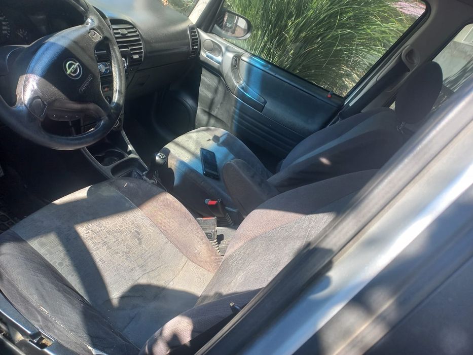 Опель Зефіра А.     .