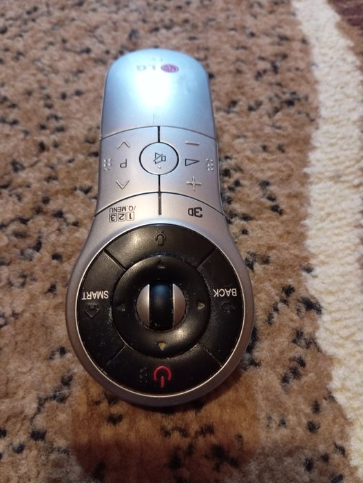 Пульт до смарт телевізора в робочому стані