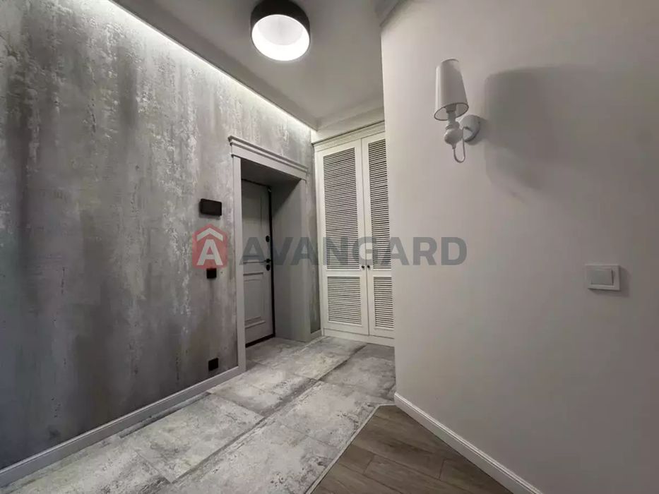 Продам 3-кім.ж/к Каскад,шикарна