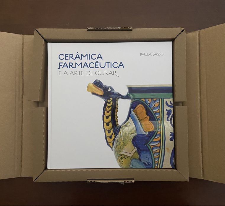 Livro Filatélico - Cerâmica Farmacêutica | NOVO |