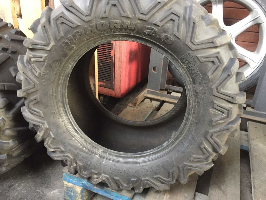 Vendo 4 Pneus CAN-AM