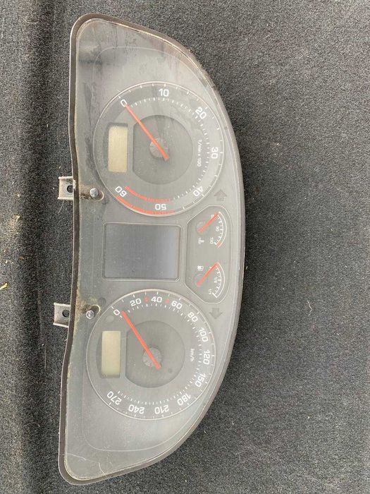 Приборка приборна панель Skoda Superb 1 Шкода Суперб 1 3U0920840A
