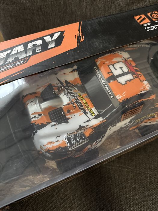 Sterowany samochód wyścigowy RC High Speed Military