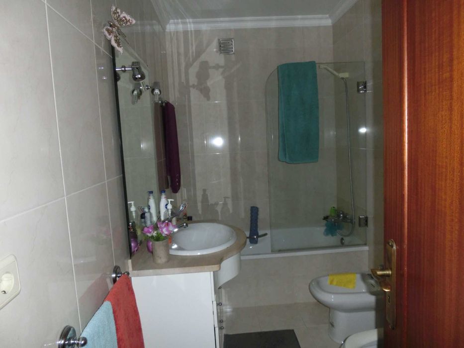 Câmara Digital Casio Alta Velocidade EXILIM EX-ZR300