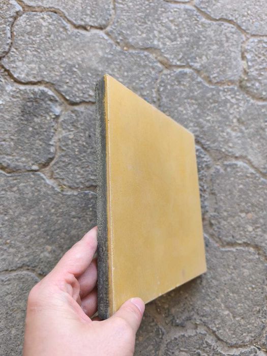 Mosaico hidráulico "Logos" 20x20 cm – Cor Amarelo – Novo – Sobra de obra