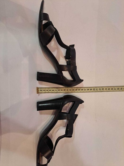 Włoskie Skórzane sandały