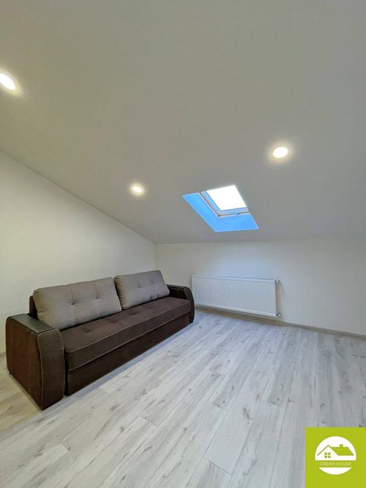 Перша здача.Квартира зі світлом! Здається трикімнатна велика квартира