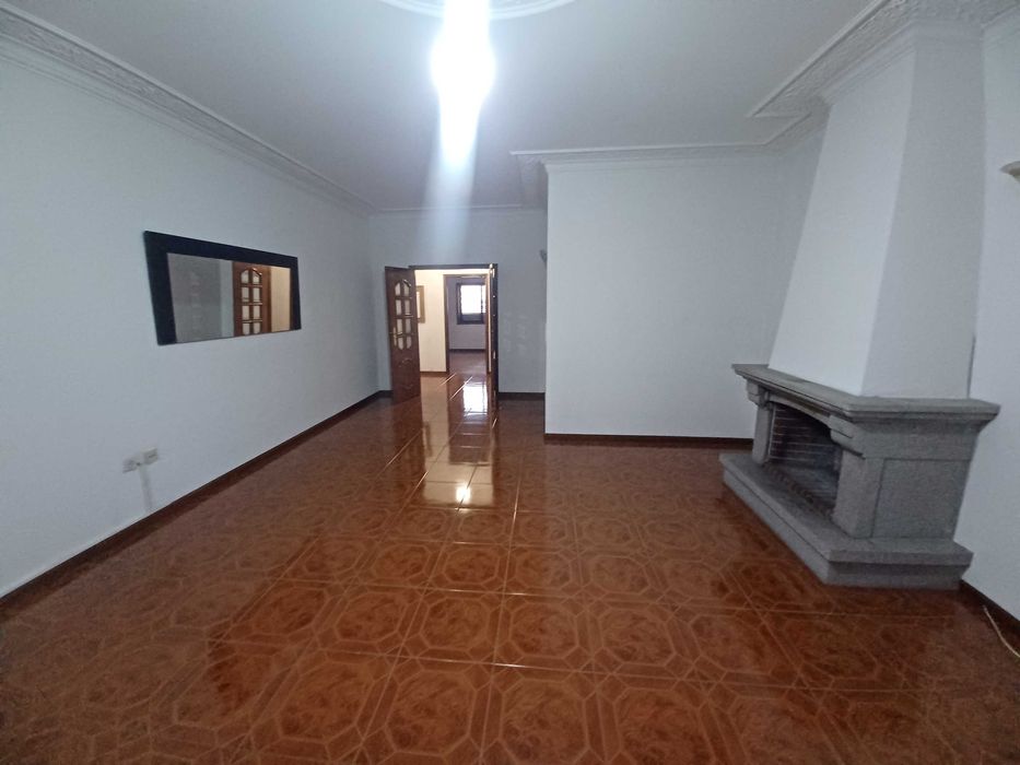 Aluga apartamento T3 perto do centro de Paredes