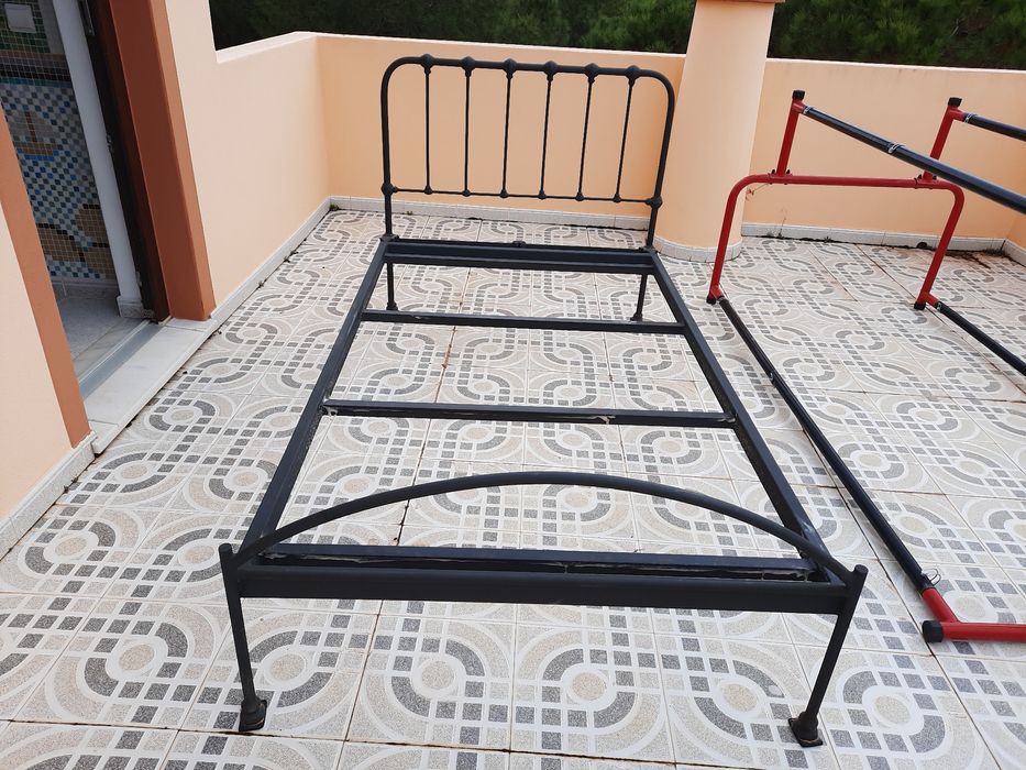 Cama em ferro 190x105