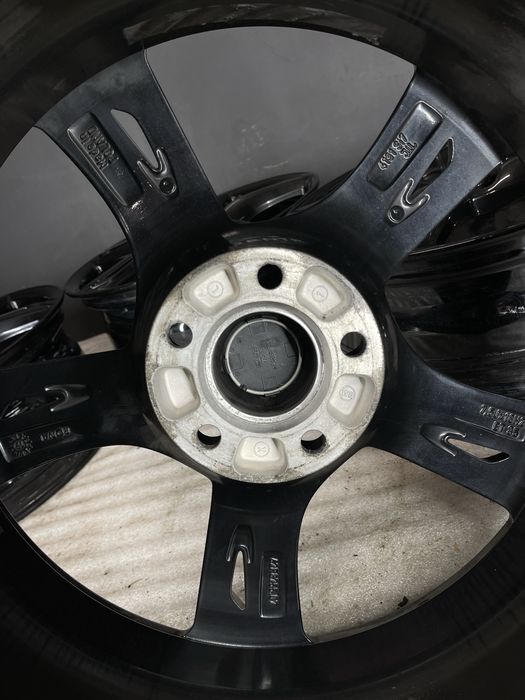 Диски R18 5x112 Et35 7.5J. Audi A3 A4 A6 Q2 Q3 Q5 VW Passat Tiguan CC