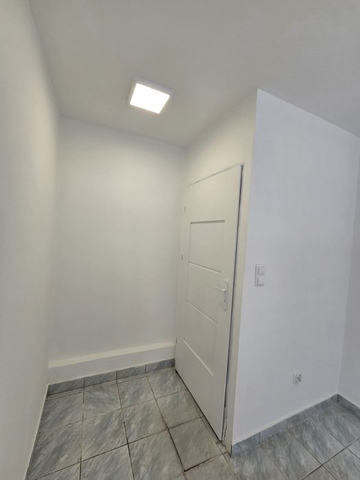 Domek  wolnostojący lokal  ul. Kozieniecka / Niepodległości ,Klimatyza