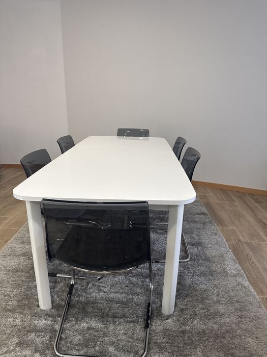 mesa branca extensivel com 6 cadeiras