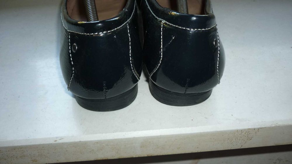 FOOTGLOVE- skóra lakierowana -baleriny r; 37 szersze