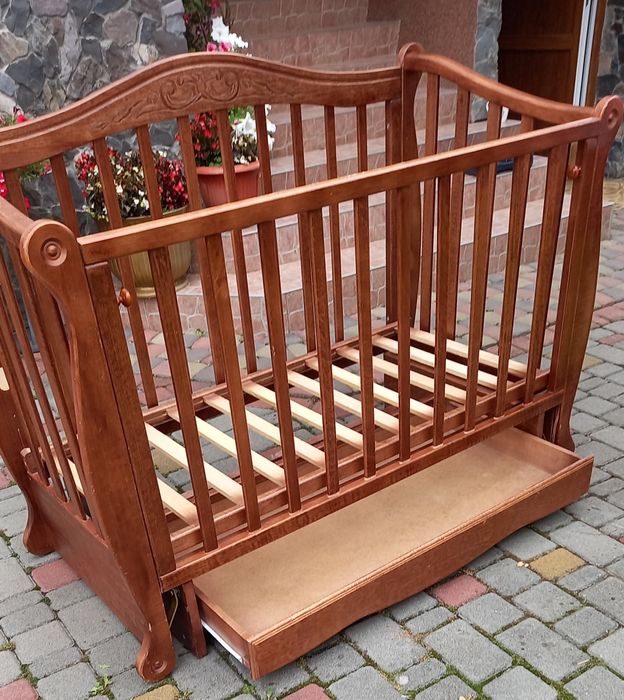 Продамо дитяче ліжко - колиску