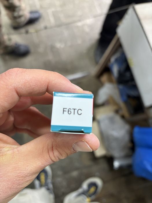 Свеча на генератор  F6TC. TORCH