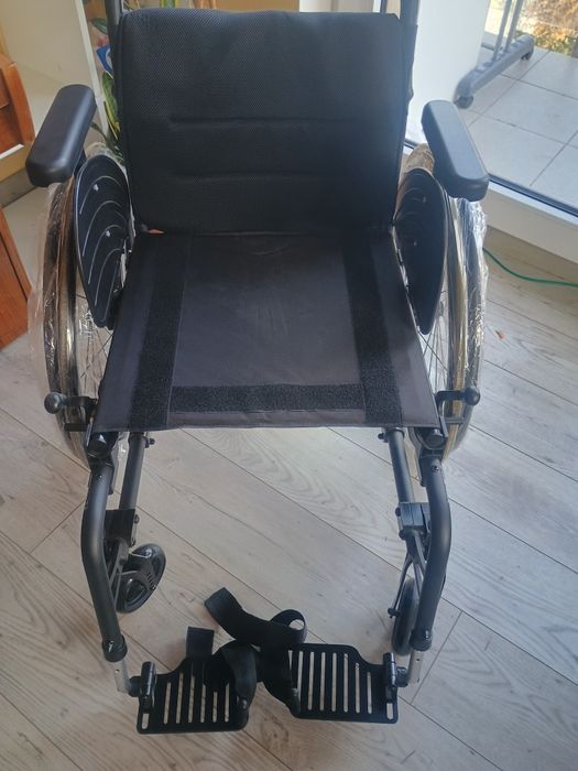 Wózek inwalidzki REHASENSE ICON 30FAF (45 cm) NOWY