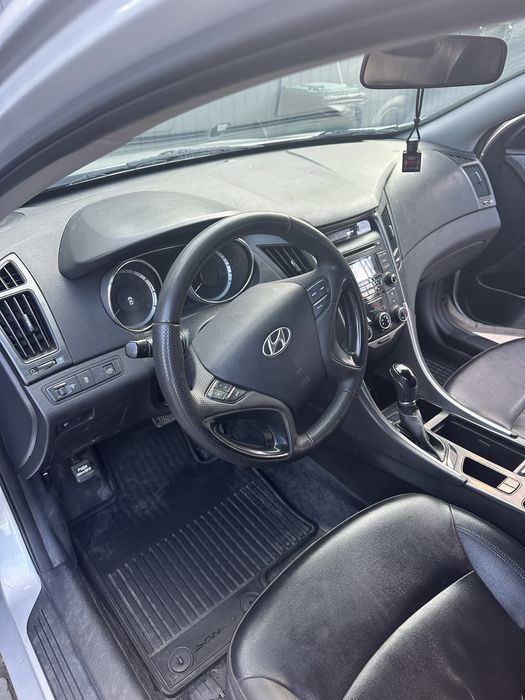 Hyundai sonata yf