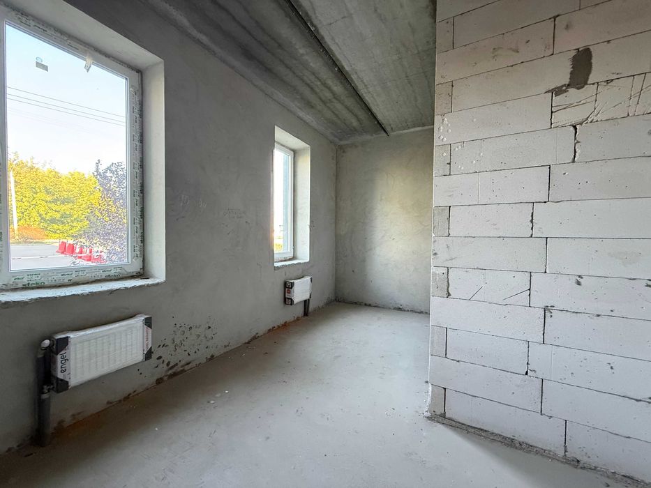 продам 2х кімнатну 67м2, 1 поверх, с. Зазим'я вул. Київська 10В , ЖК Desna Park Residence