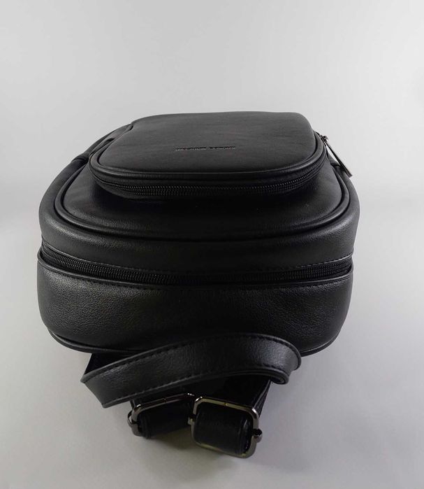 Рюкзак жіночий середній чорний Karlos Marconi