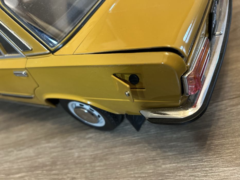 Model samochodu Fiat 125 P kolekcja DeAgostini 1:8