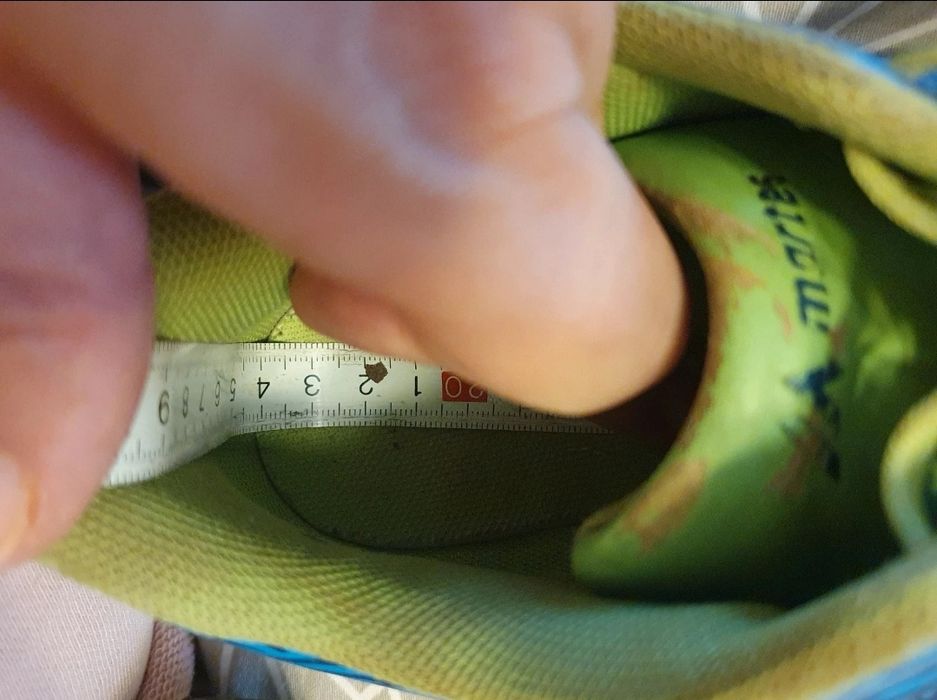 Buty do piłki nożnej turfy