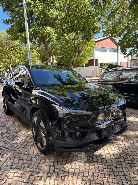 Volvo EX30 Twin Motor Performance AWD Black Edition Ultra