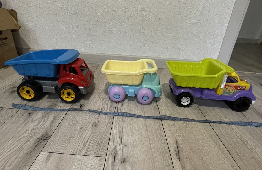 Самоскид/самосвал/ від 1 року 3 варіанти